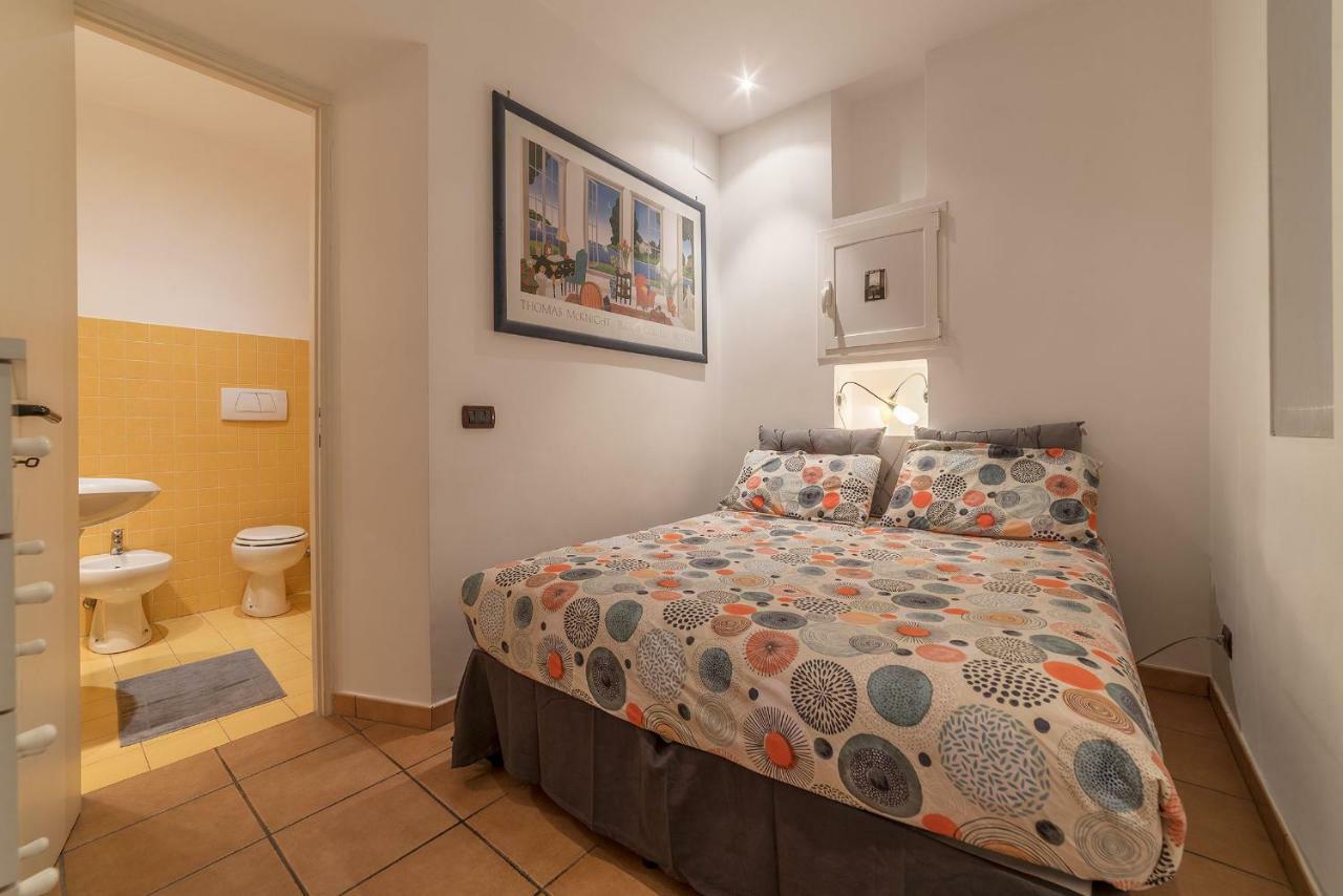 Colosseo & San Clemente Cozy Flat Рим Экстерьер фото