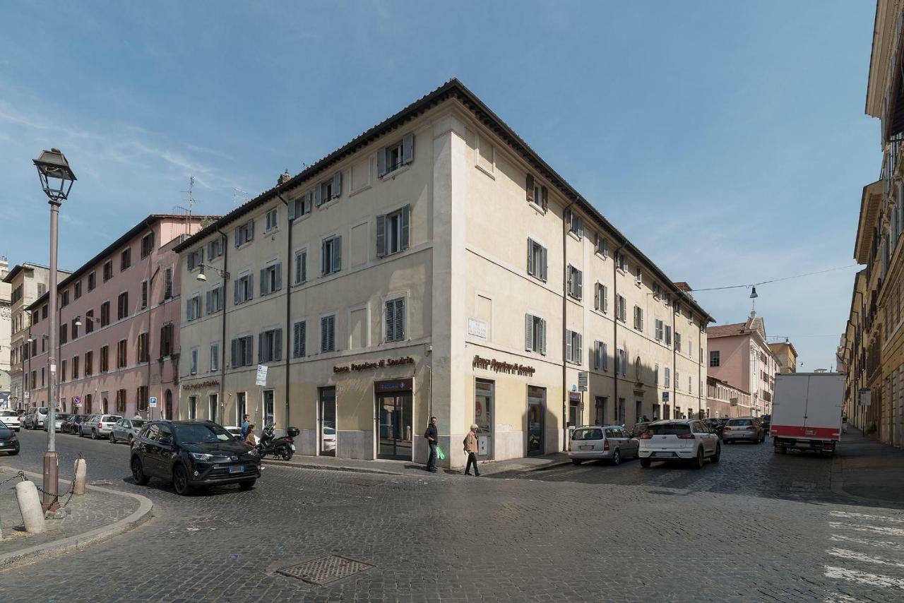 Colosseo & San Clemente Cozy Flat Рим Экстерьер фото